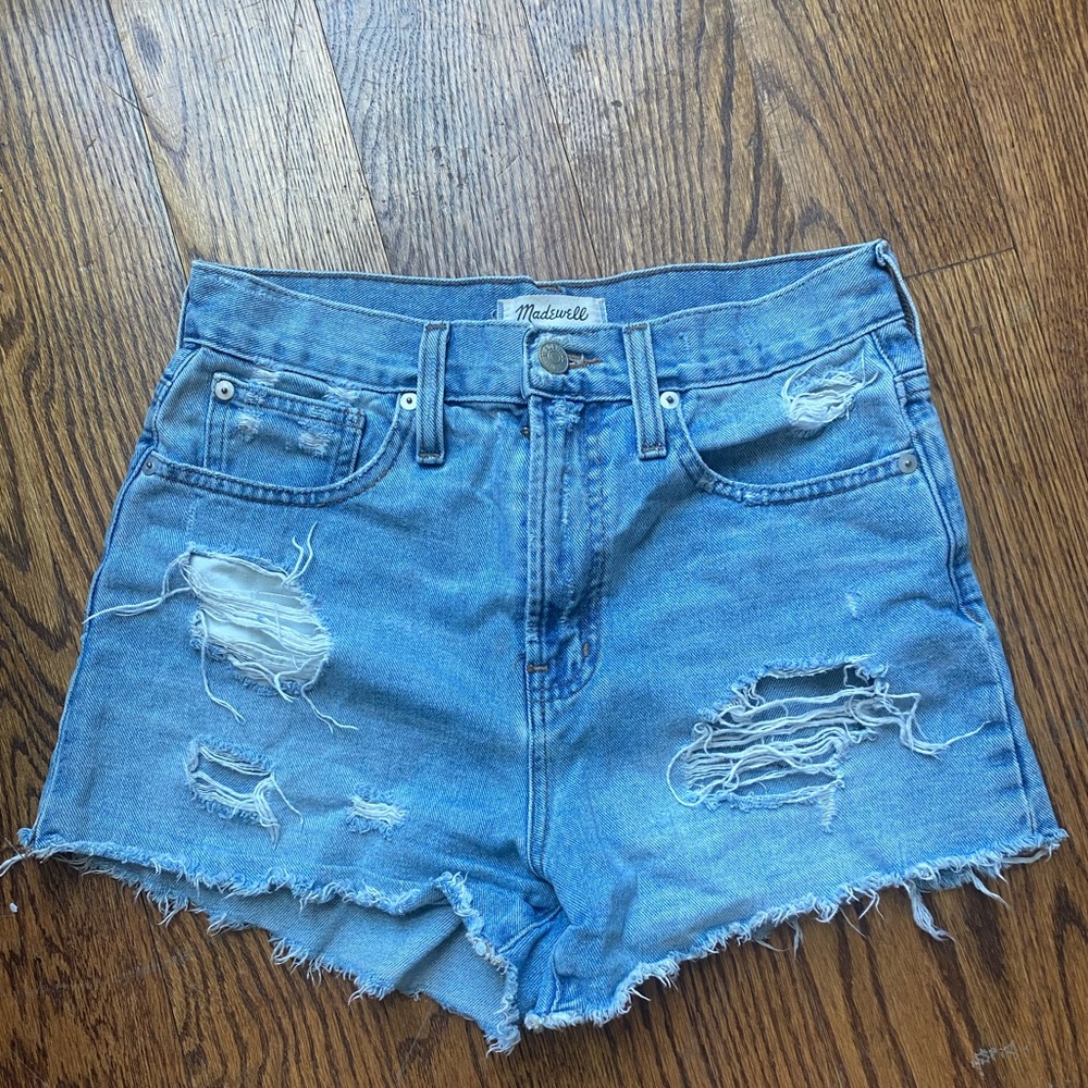 Madewell “the perfect Jean short”
